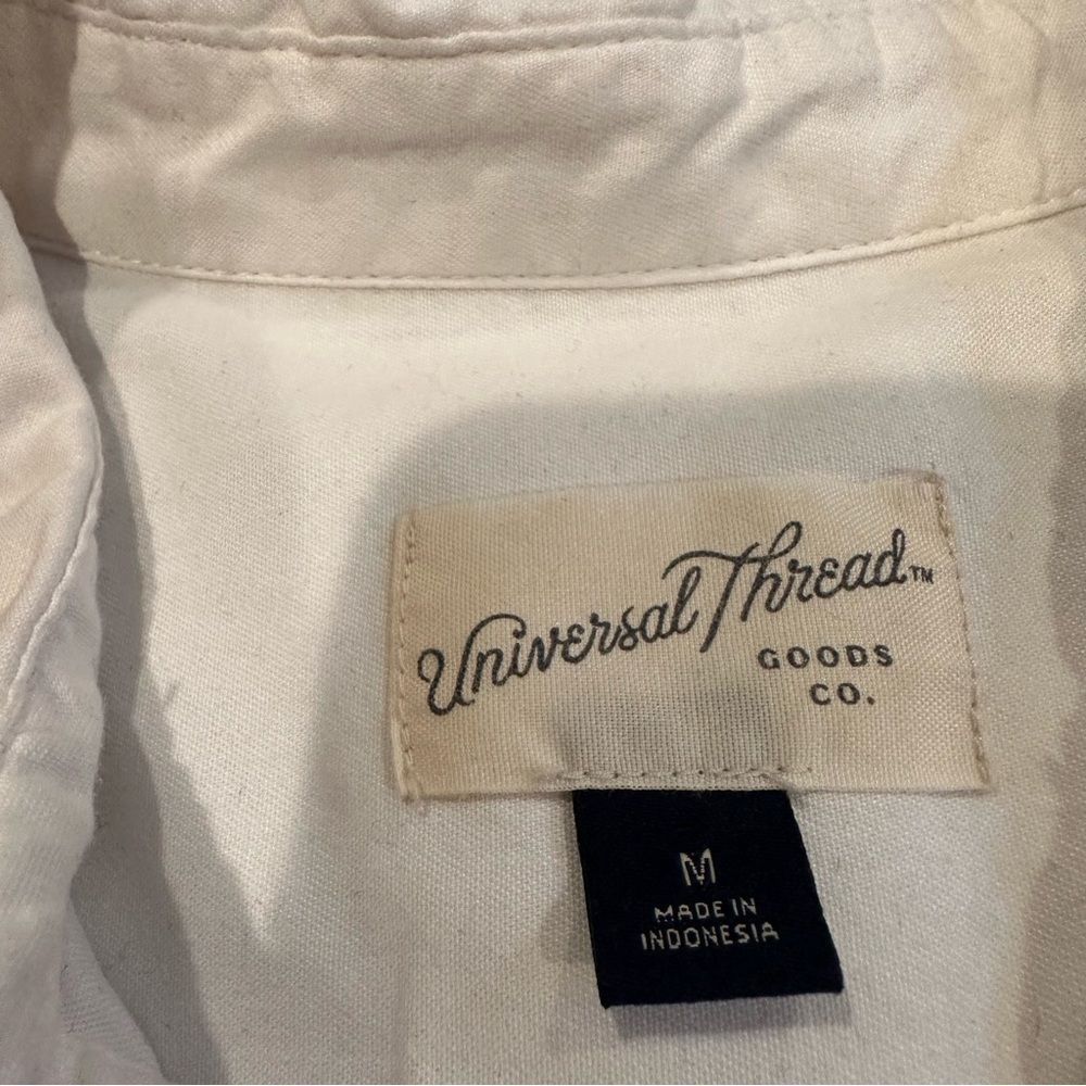 Universal Thread short sleeved white utility shirt w/collar & half buttons - Picture 13 of 14